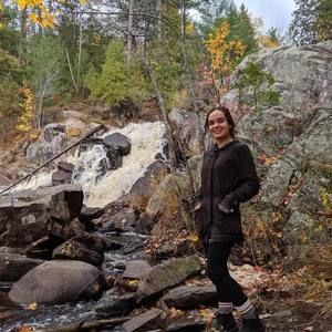 Meet your Posher, Amelia